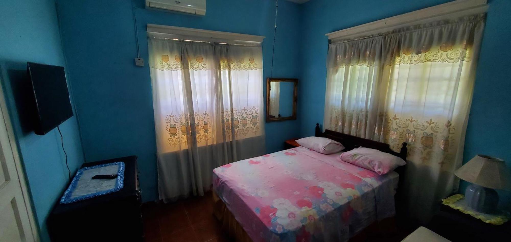 Little Shaw Park Guest House Ocho Rios Exterior foto