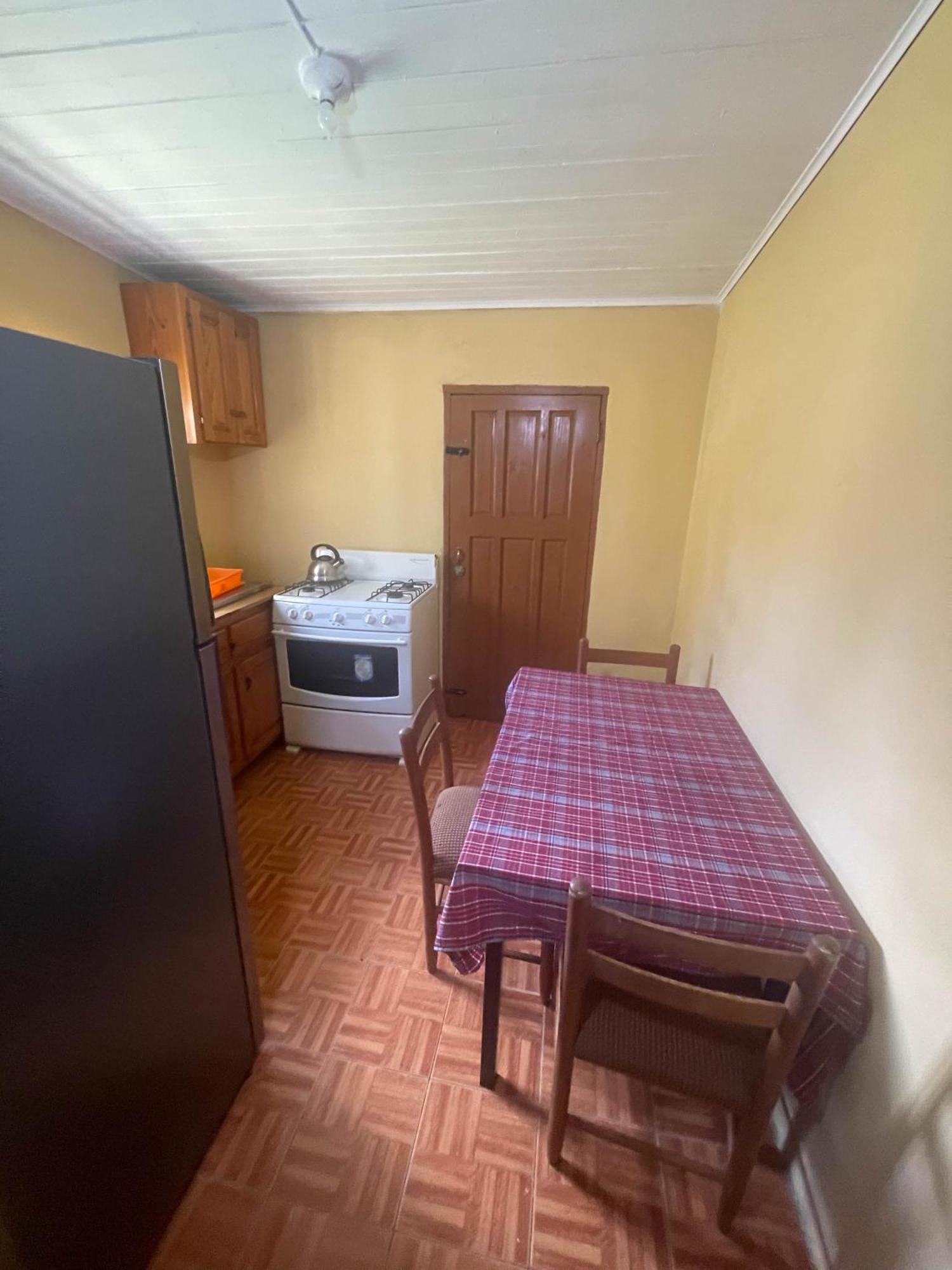 Little Shaw Park Guest House Ocho Rios Exterior foto